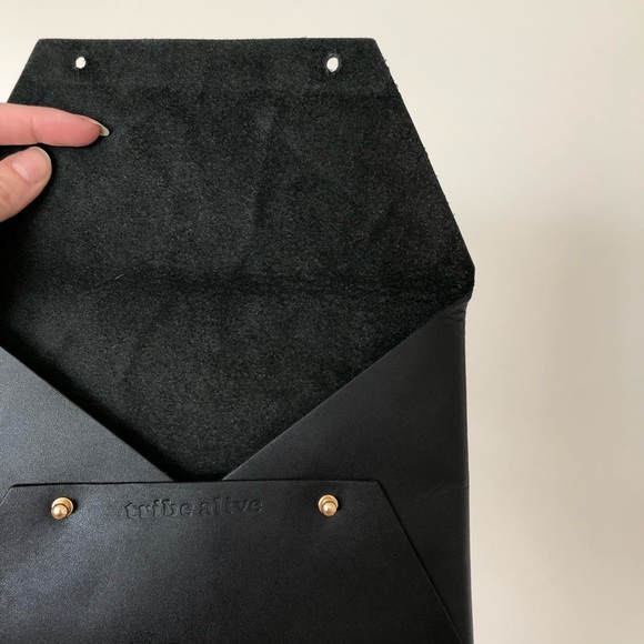 Tribe Alive -Leather Clutch Exclusive - Picture 2 of 7